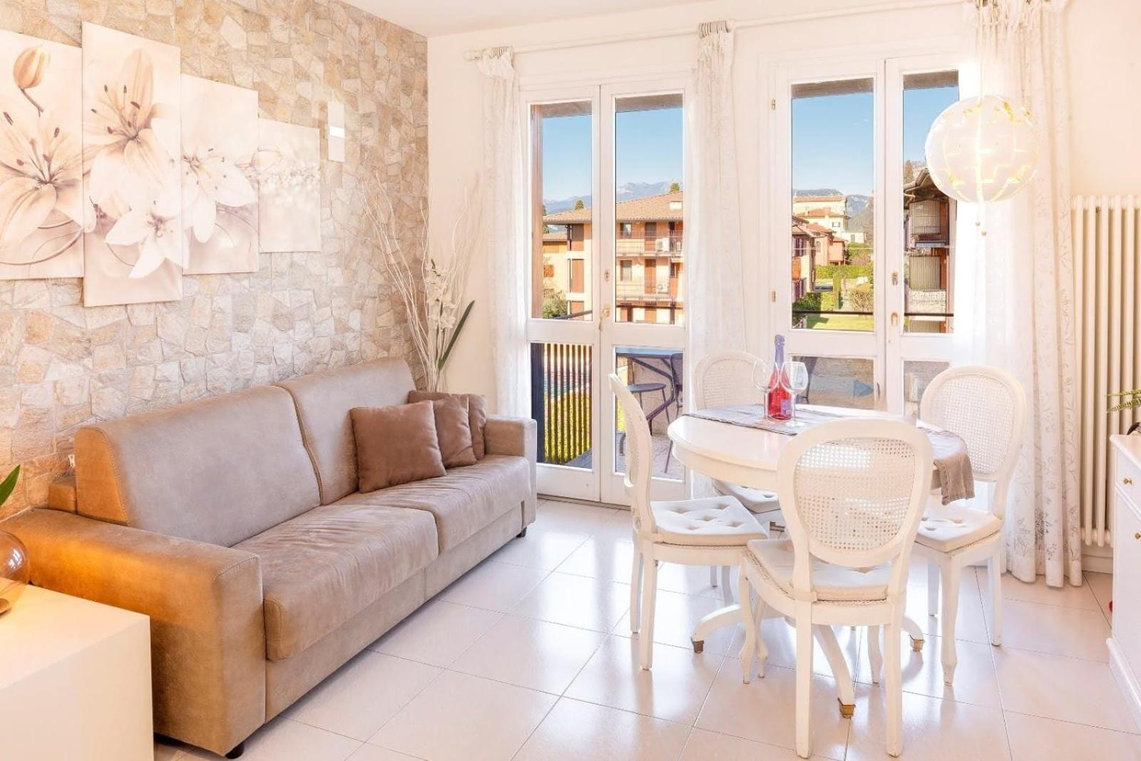 Elena Apartment - Free Secure Parking - Center - Pool - View Lake Bardolino Buitenkant foto